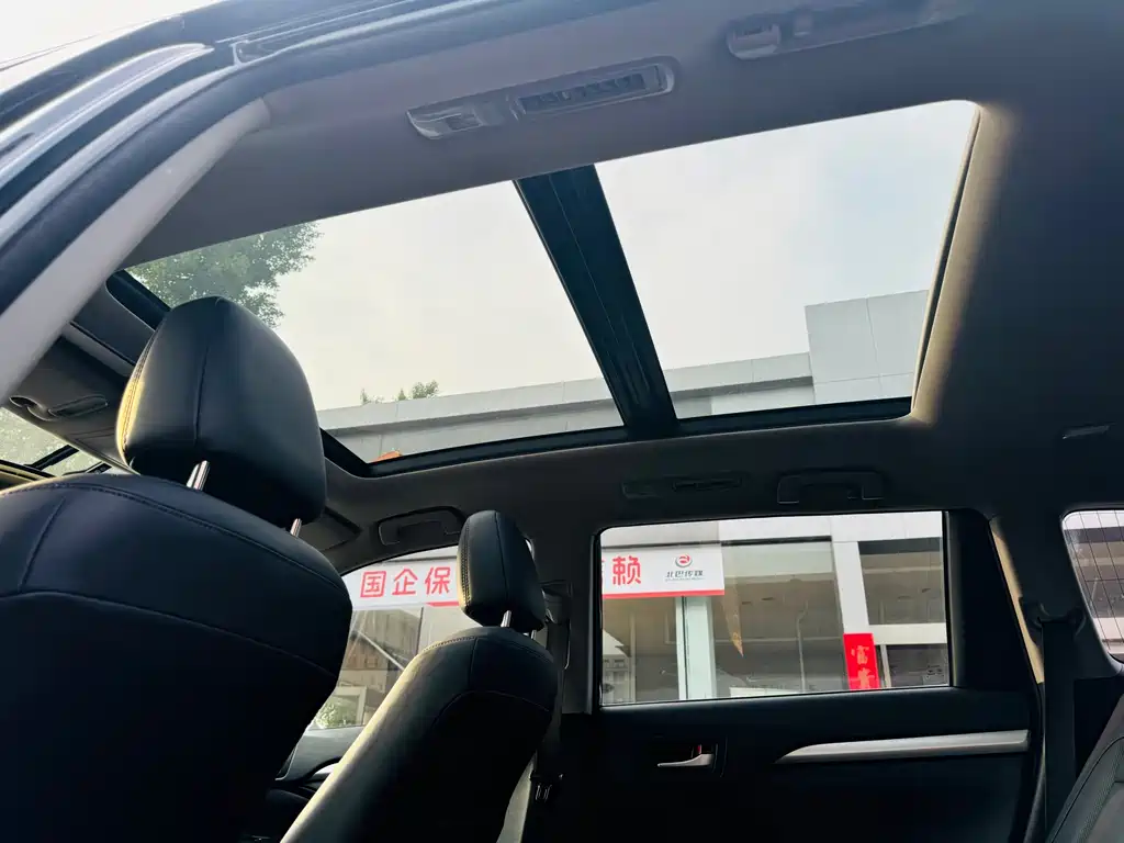 Toyota Highlander 2018 — фото 15
