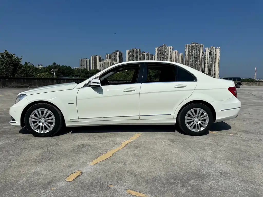 Mercedes-Benz C-Class 2013