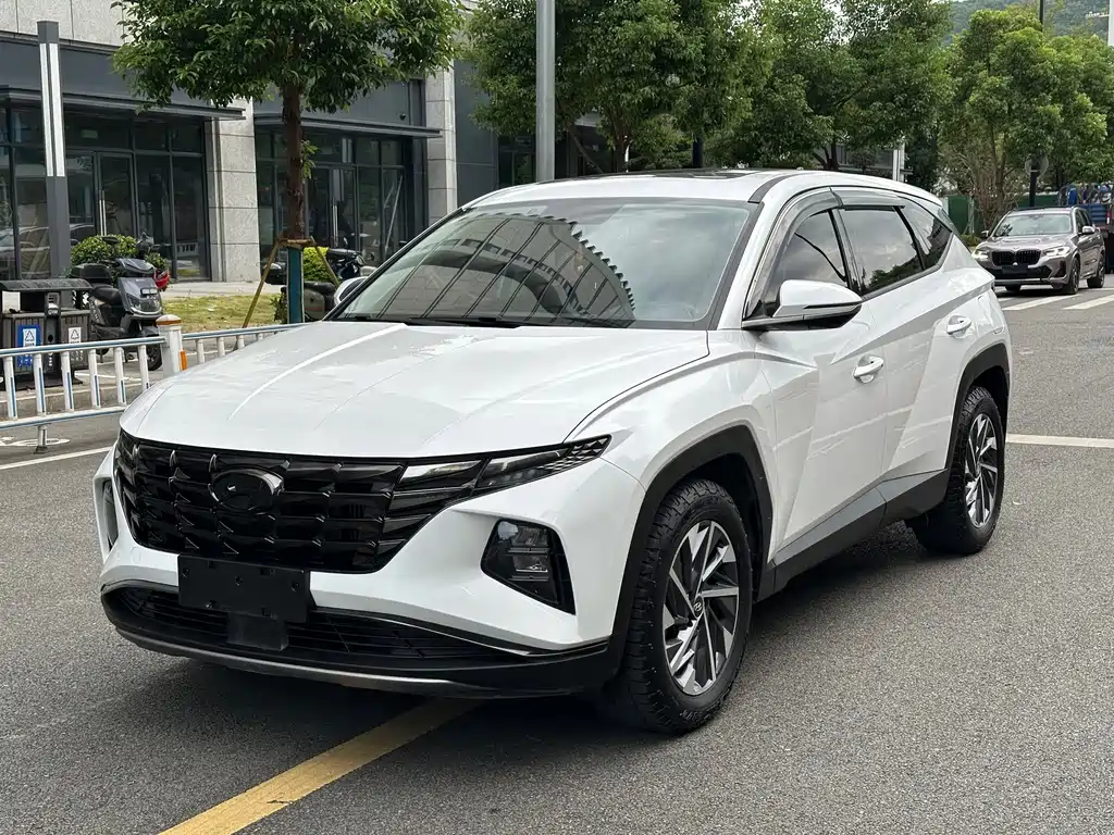 Hyundai Tucson 2023 — фото 1