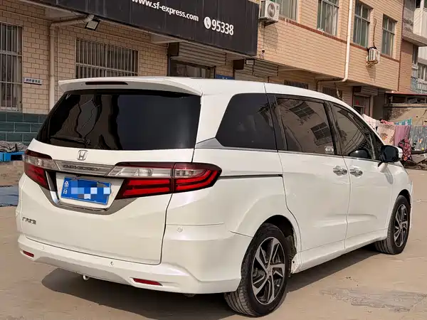 Honda Odyssey 2015