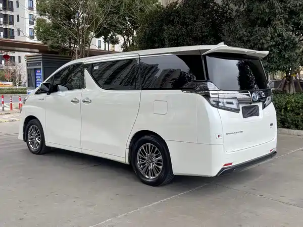 Toyota Vellfire 2021