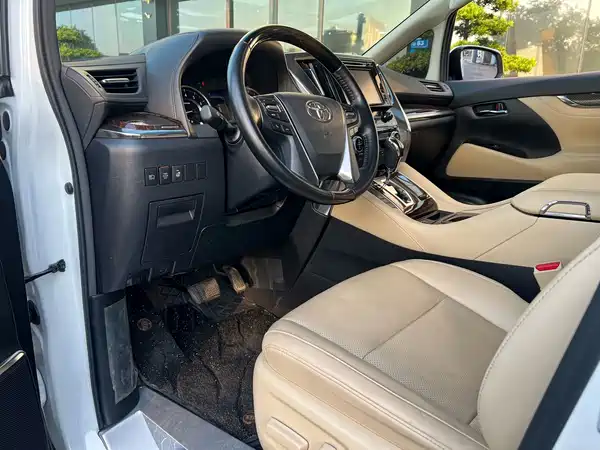 Toyota Alphard 2018
