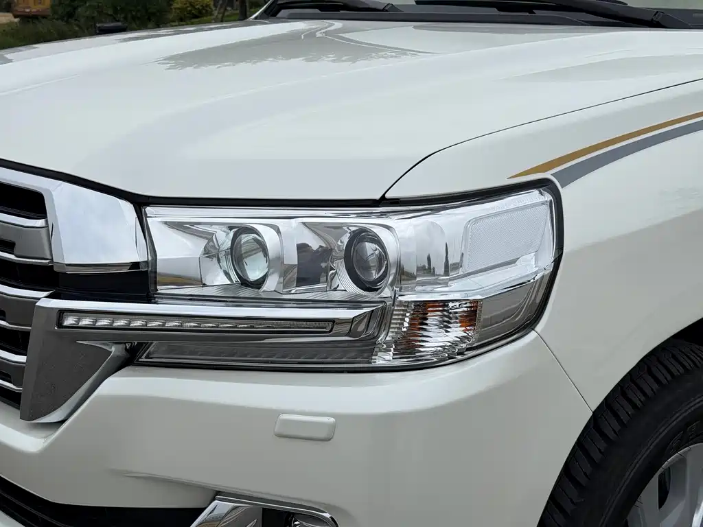 Toyota Land Cruiser 2018 — фото 9