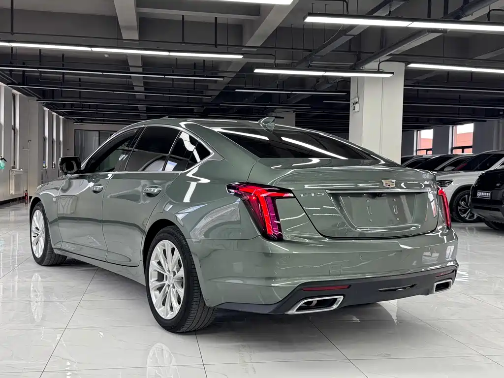 Cadillac CT5 2022 — фото 16