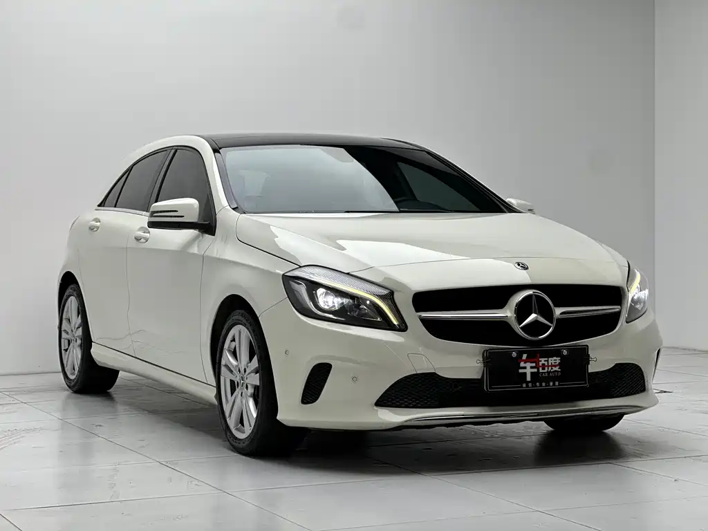 Mercedes-Benz A-Class 2018 — фото 3