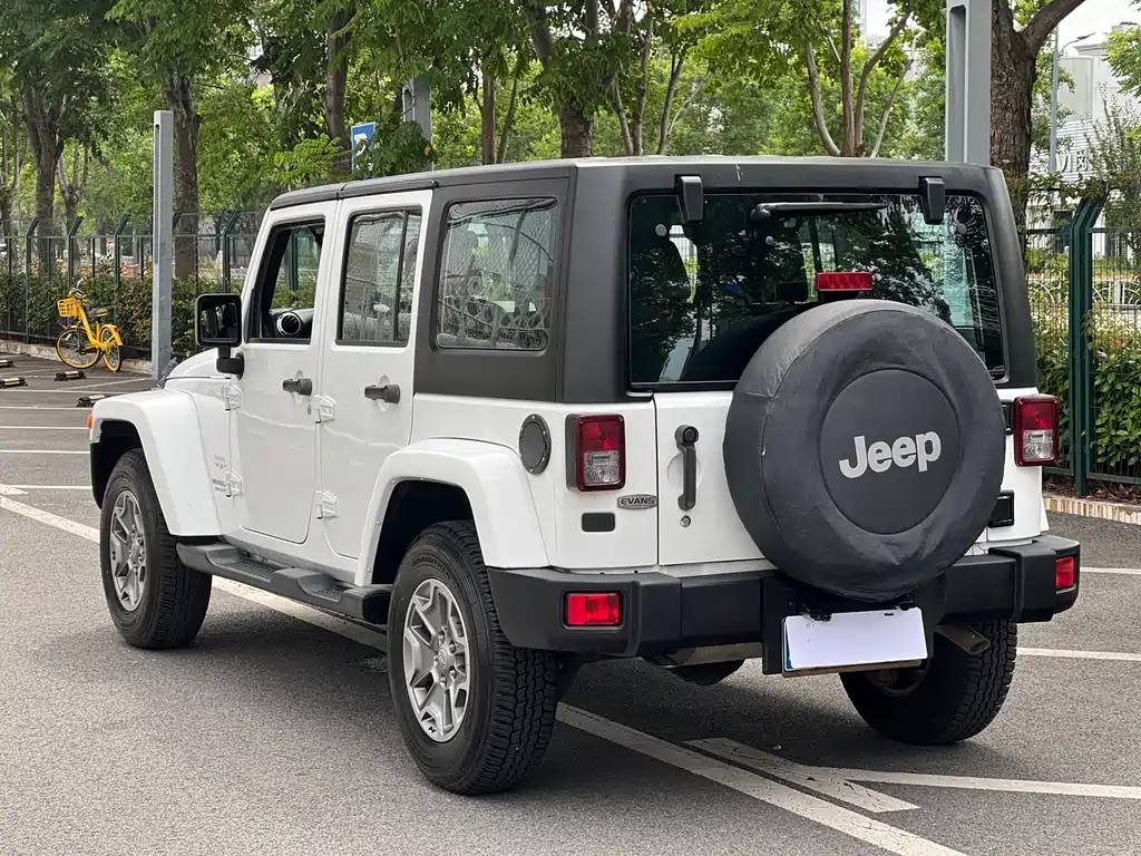 Jeep Wrangler 2016