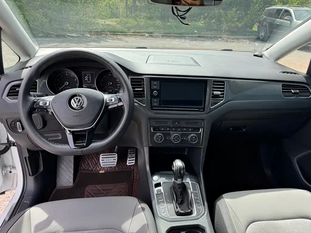 Volkswagen Golf Sportsvan 2019 — фото 13