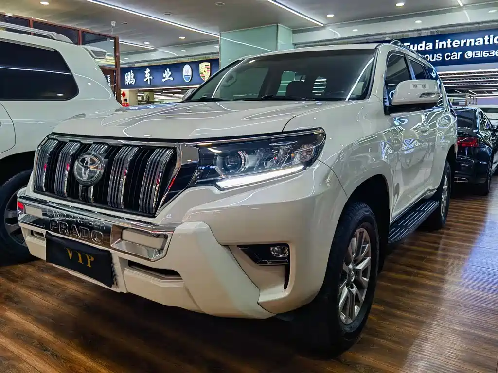 Toyota Prado 2019 — фото 2