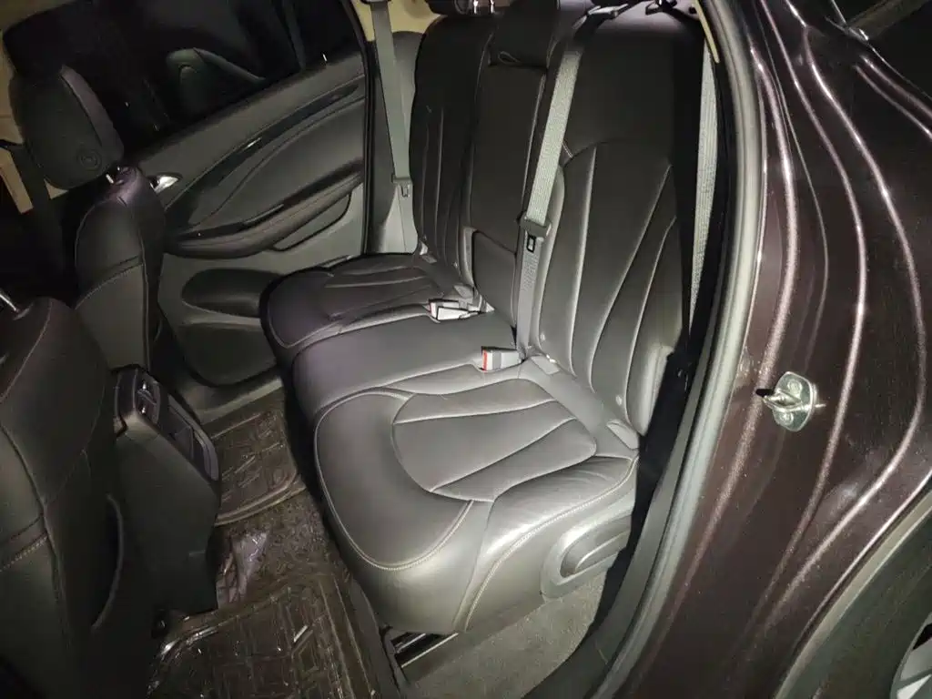 Buick Envision Plus 2017 — фото 15