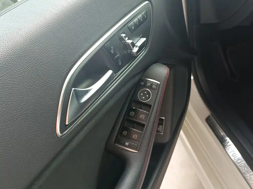 Mercedes-Benz CLA 2018 — фото 4