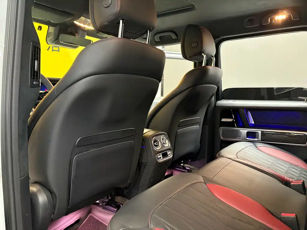 Mercedes-Benz G-Class AMG 2025 — фото 13