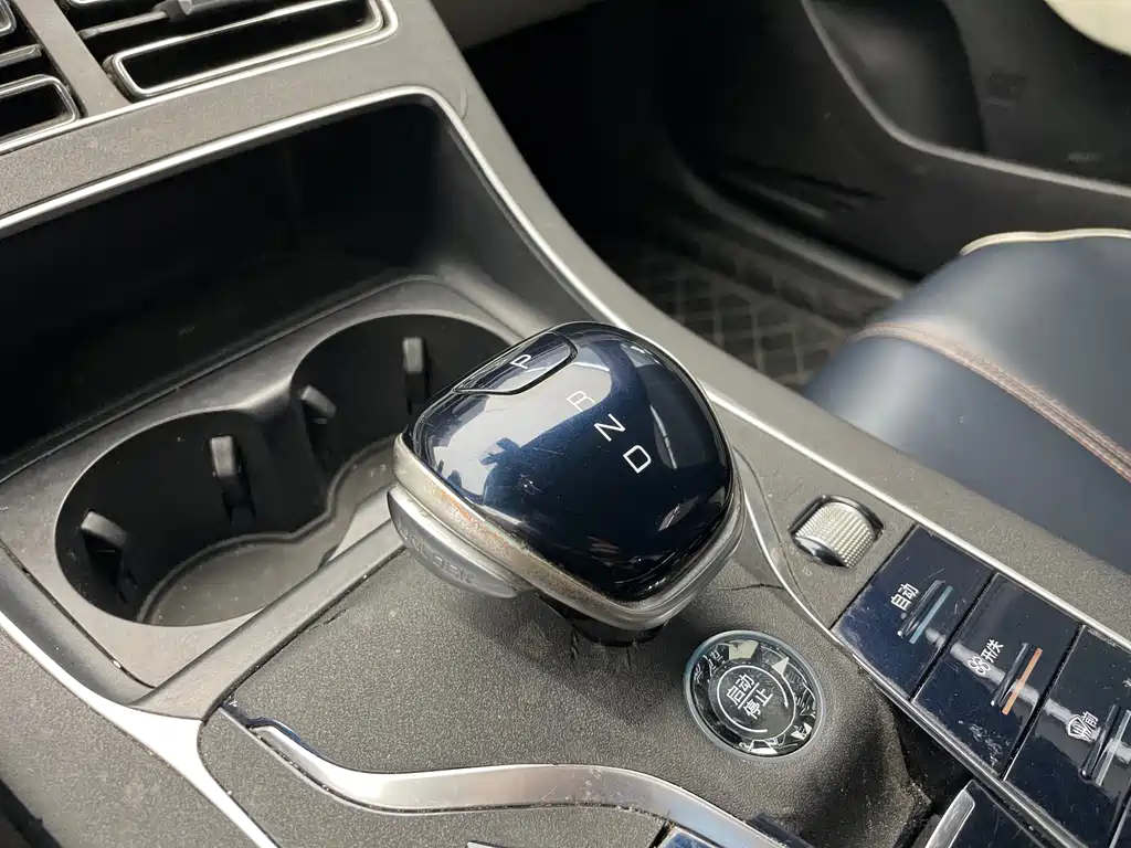 BYD Qin PLUS 2022 — фото 13