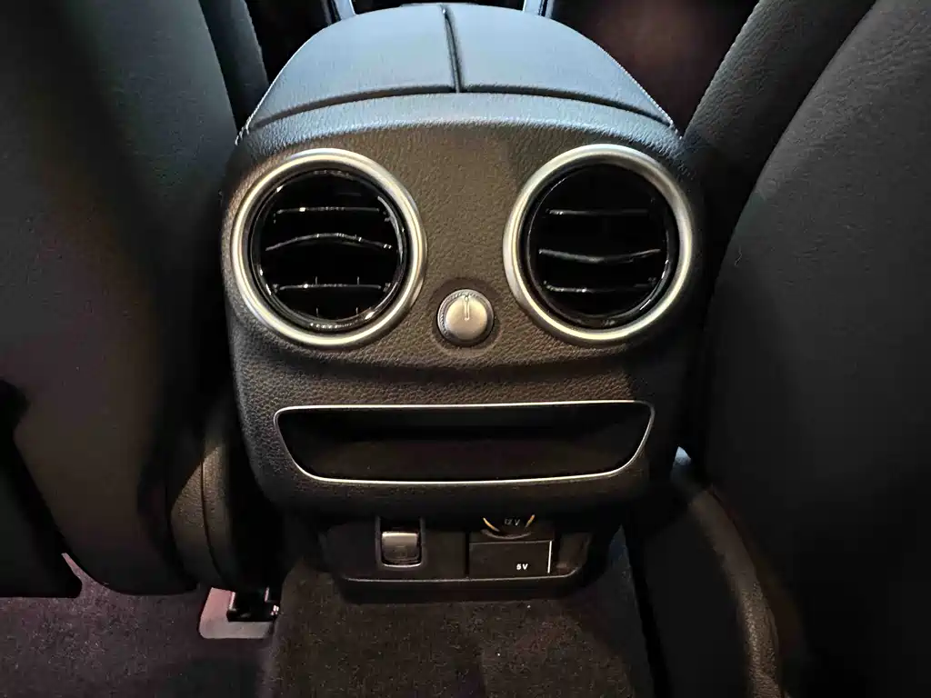 Mercedes-Benz C-Class 2021 — фото 18