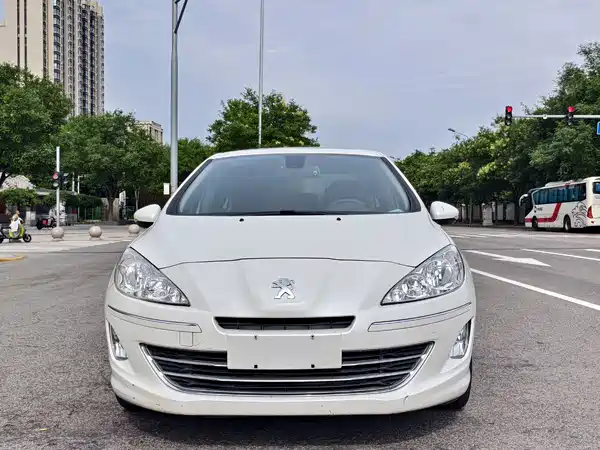 Peugeot 408 2013