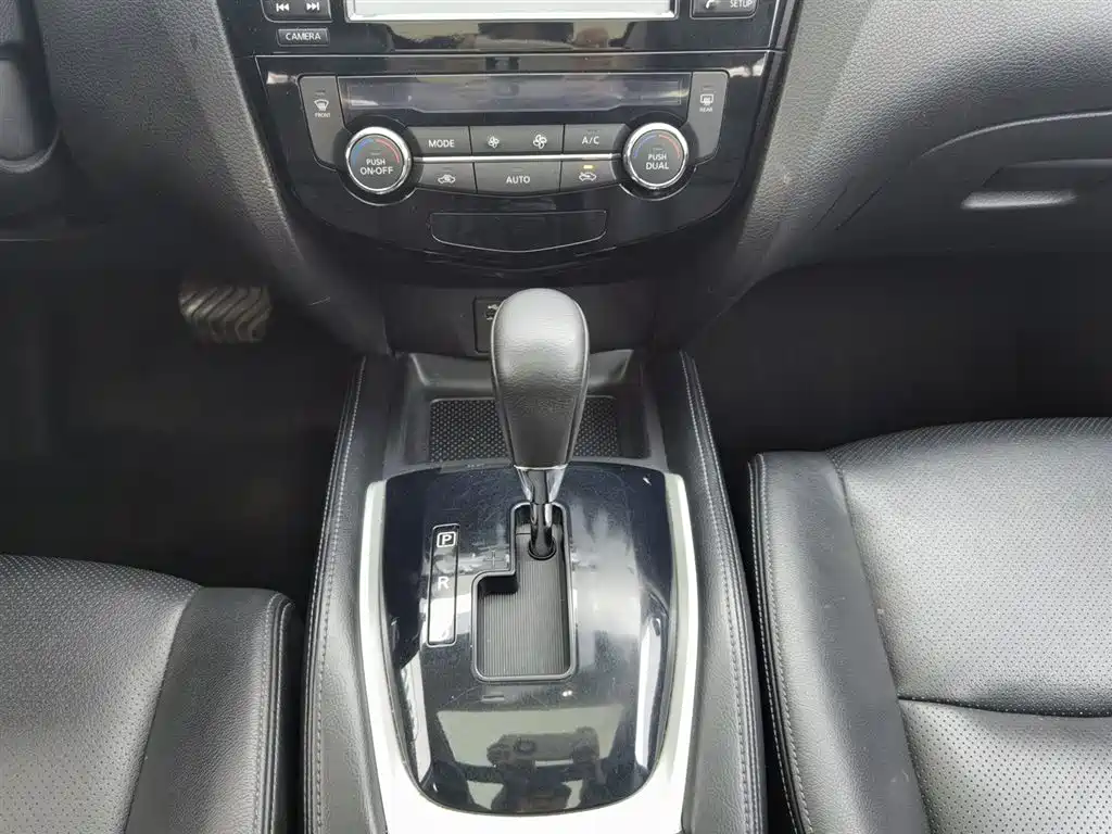 Nissan X-Trail 2014 — фото 13