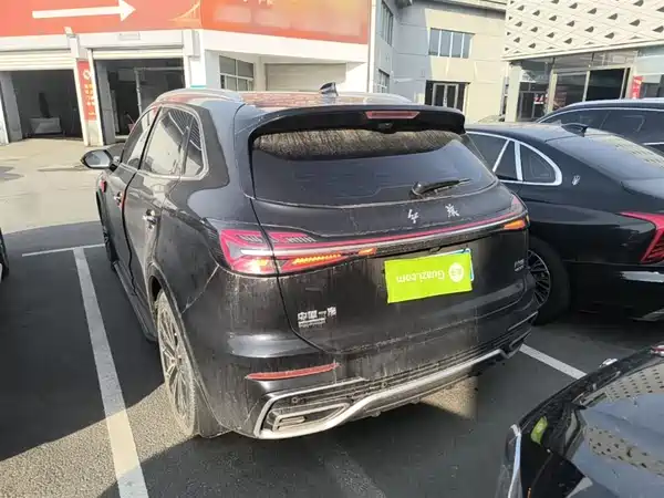 Hongqi HS5 2023