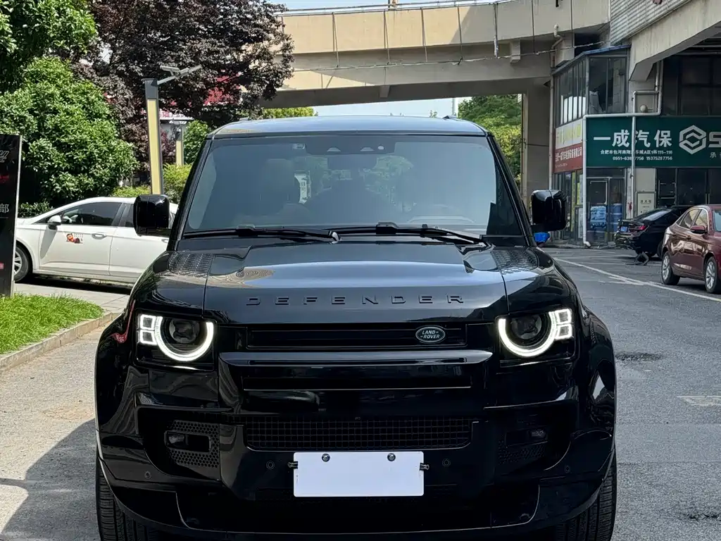 Land Rover Defender 2025 — фото 2