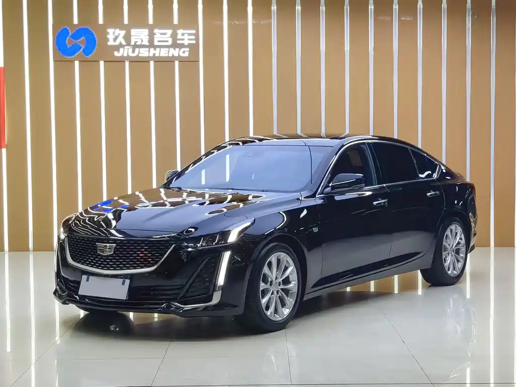 Cadillac CT5 2023 — фото 1