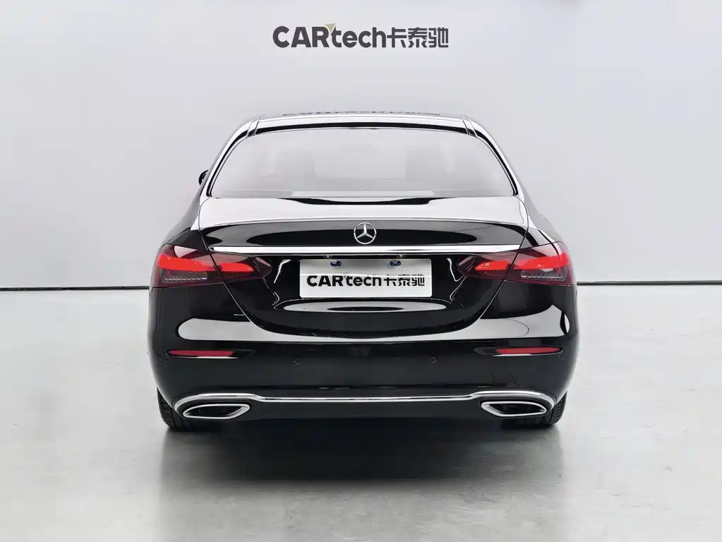 Mercedes-Benz E-Class 2021 — фото 18