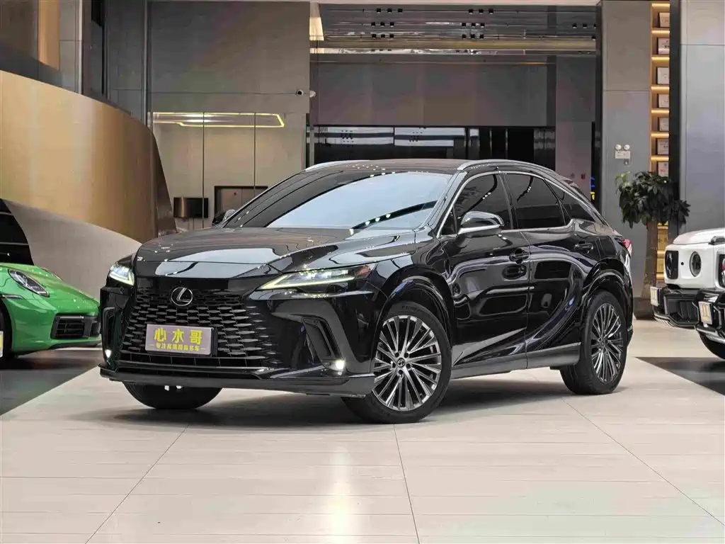 Lexus RX 2024