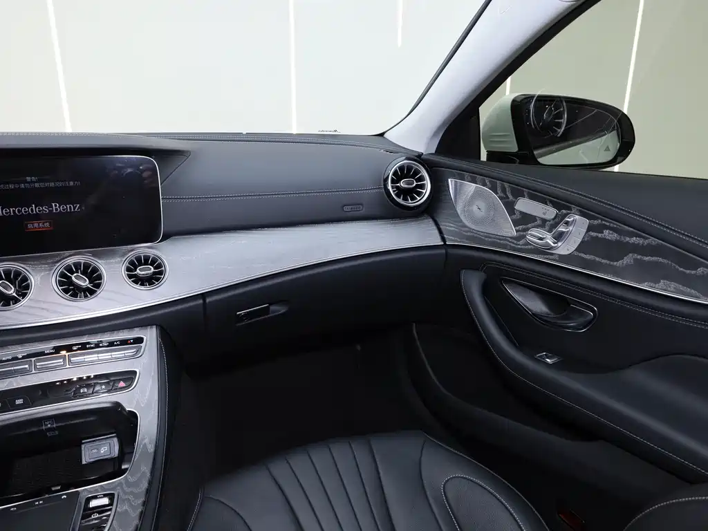 Mercedes-Benz CLS 2022 — фото 12