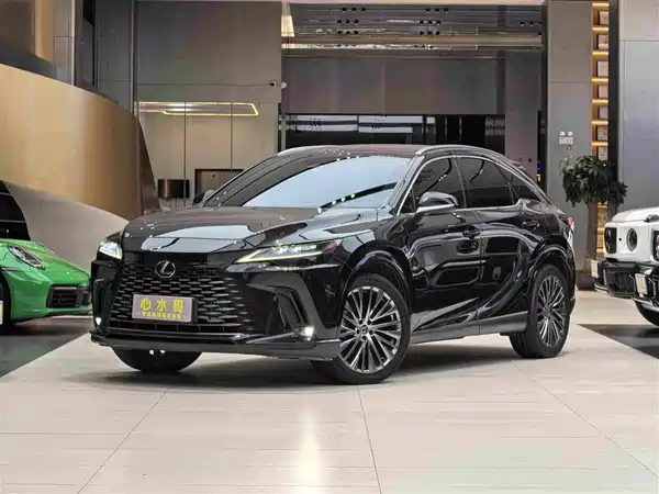 Lexus RX 2024