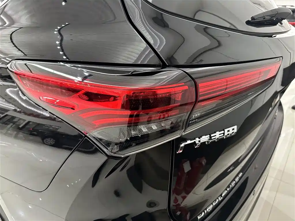 Toyota Highlander 2025 — фото 20