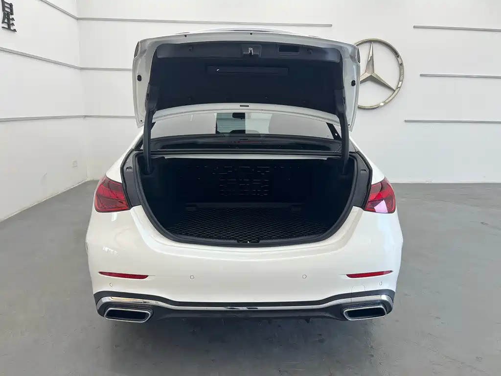 Mercedes-Benz C-Class 2022