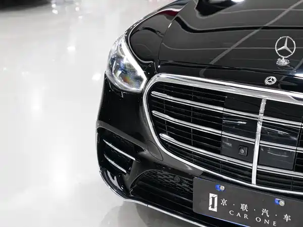 Mercedes-Benz S-Class 2023