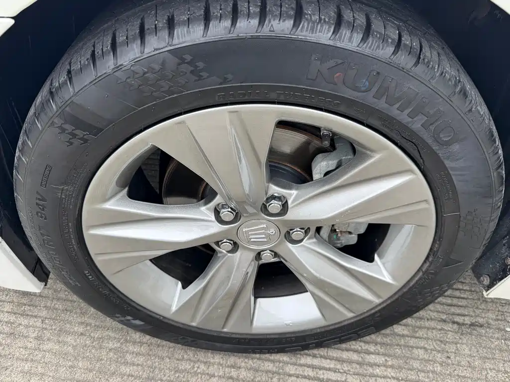 Toyota Crown 2015 — фото 17