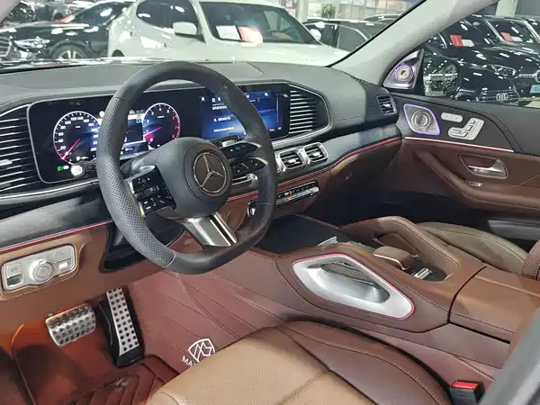 Mercedes-Benz GLS 2024