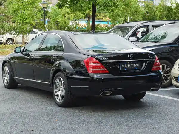 Mercedes-Benz S-Class 2010