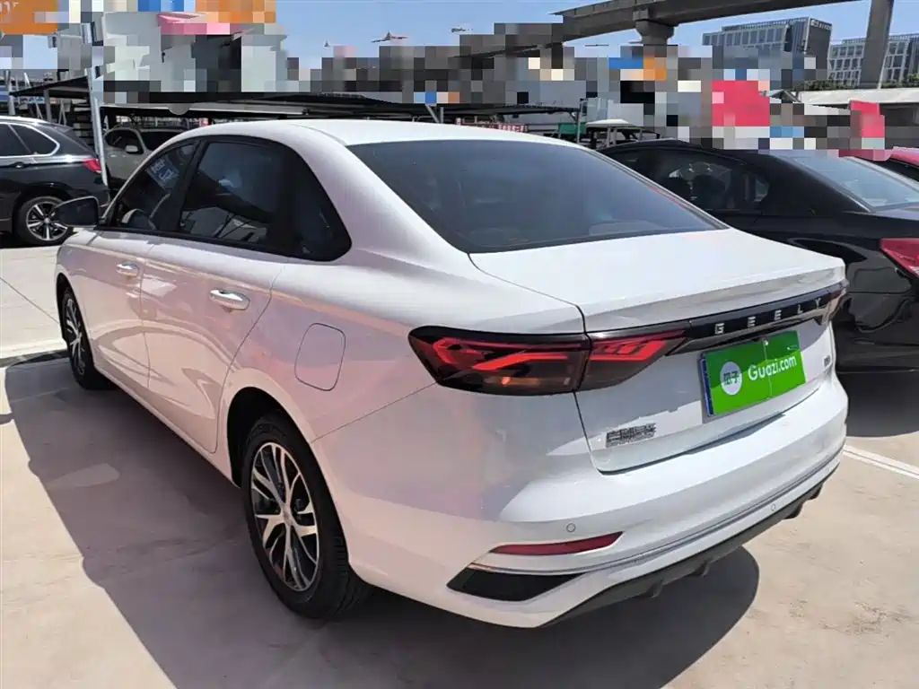 Geely Emgrand 2023 — фото 23