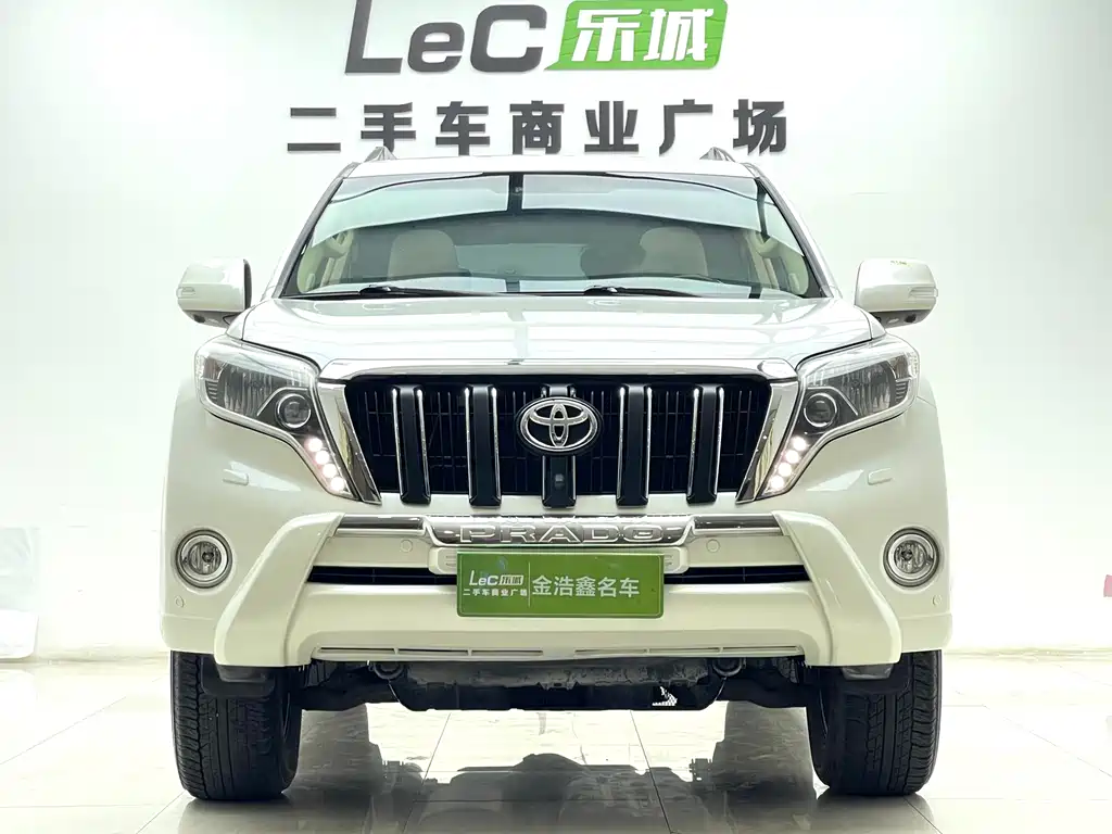 Toyota Prado 2017 — фото 2