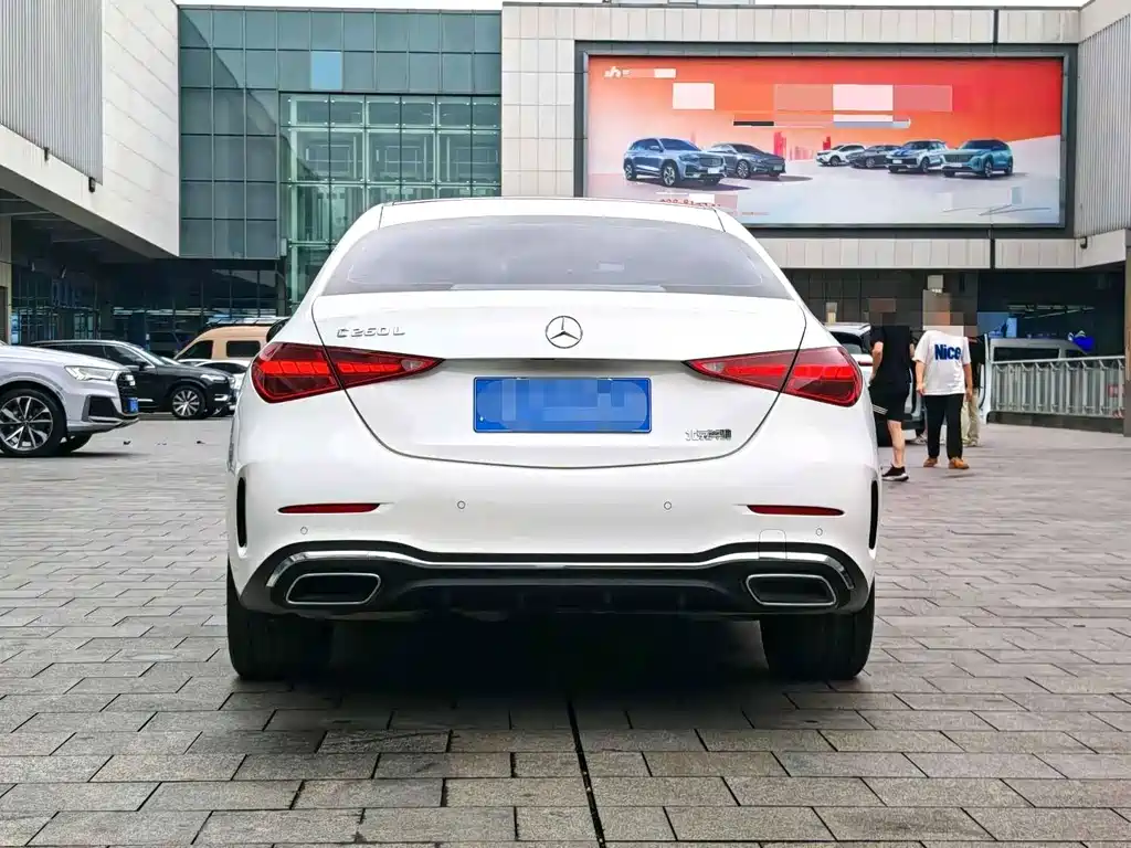 Mercedes-Benz C-Class 2022 — фото 11