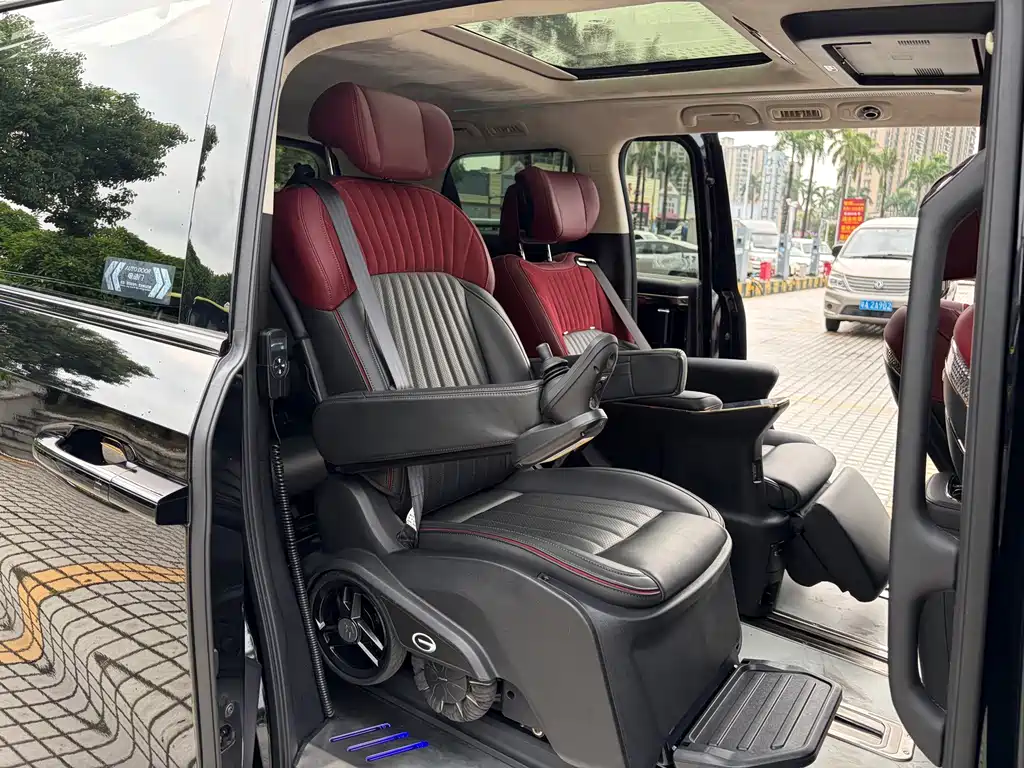 GAC Trumpchi E9 2023 — фото 20