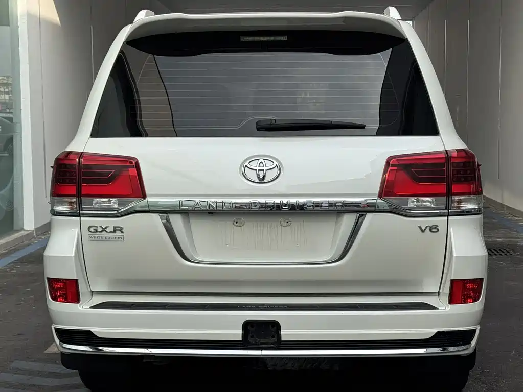 Toyota Land Cruiser 2018 — фото 4