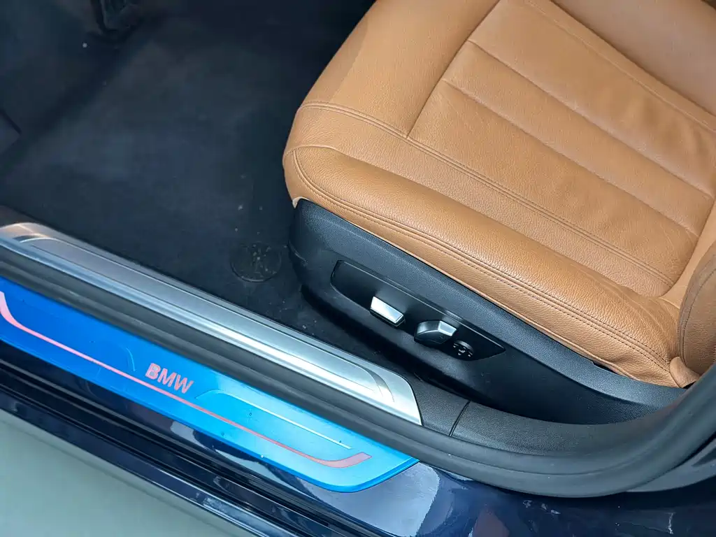 BMW 7 Series 2016 — фото 18