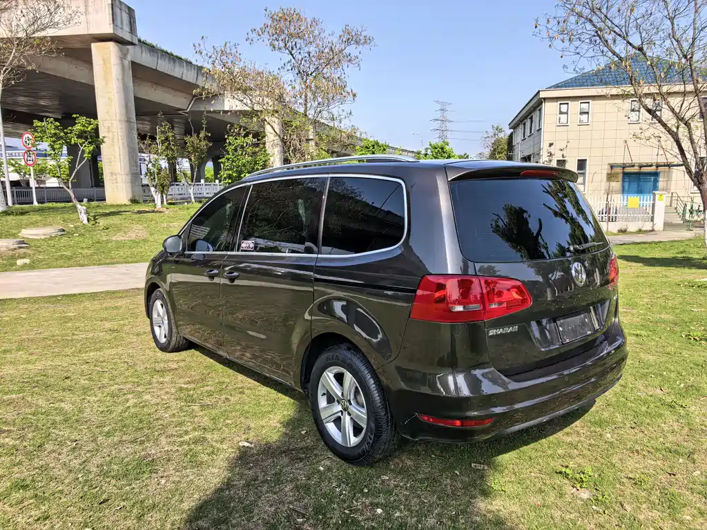 Volkswagen Sharan 2015 — фото 5