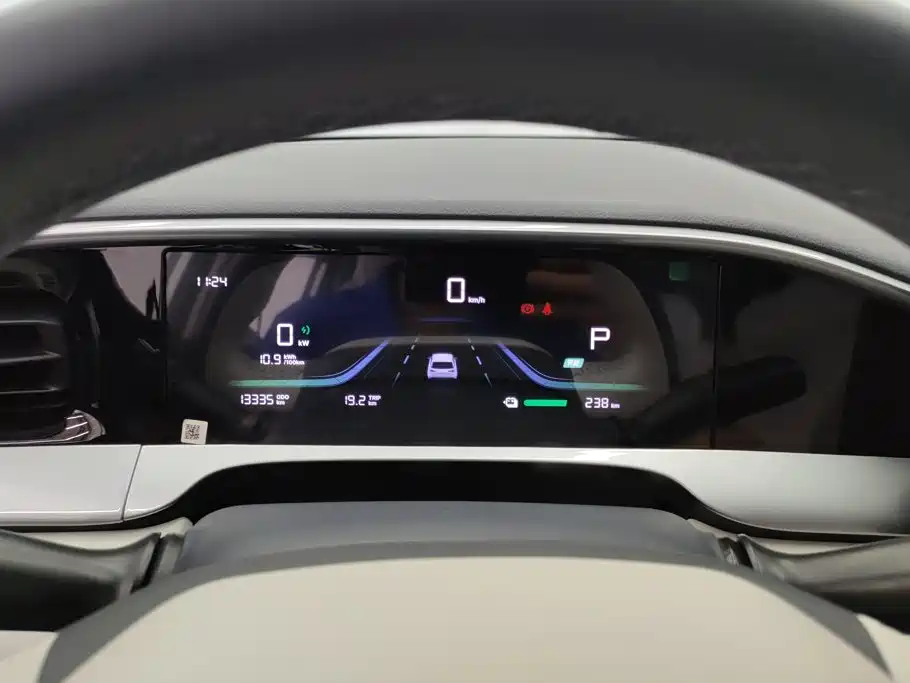 Geely Galaxy Starwish 2025 — фото 14