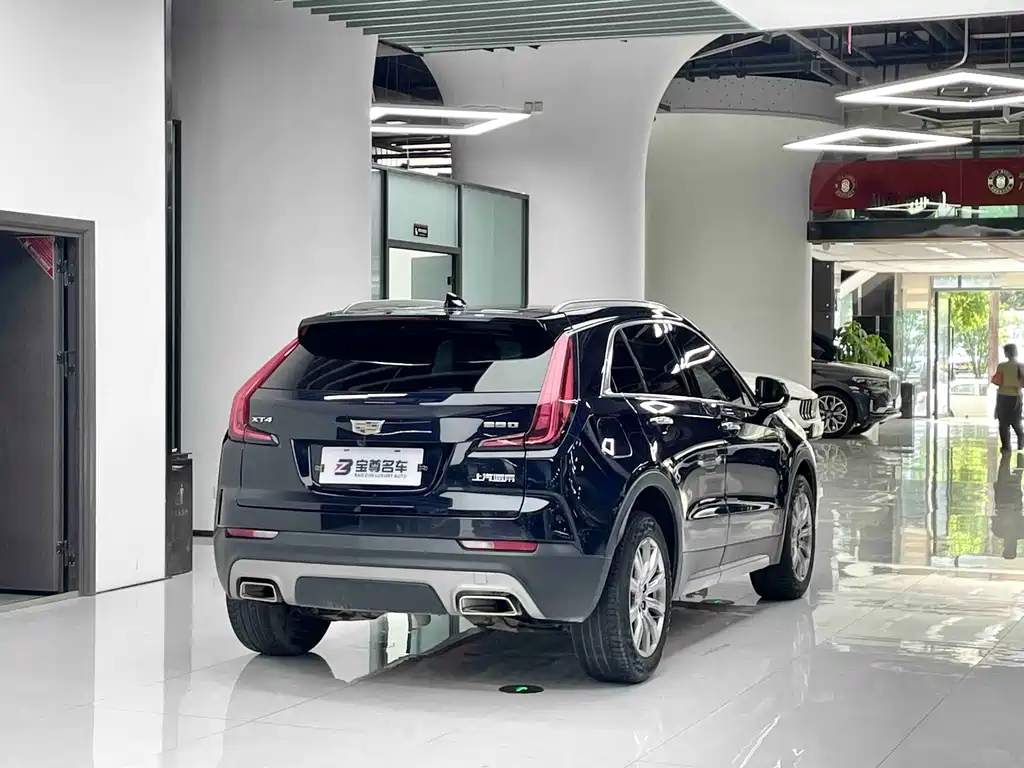 Cadillac XT4 2021 — фото 19