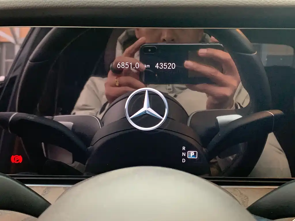 Mercedes-Benz E-Class 2023 — фото 13
