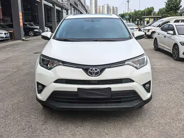 Toyota RAV4 2017
