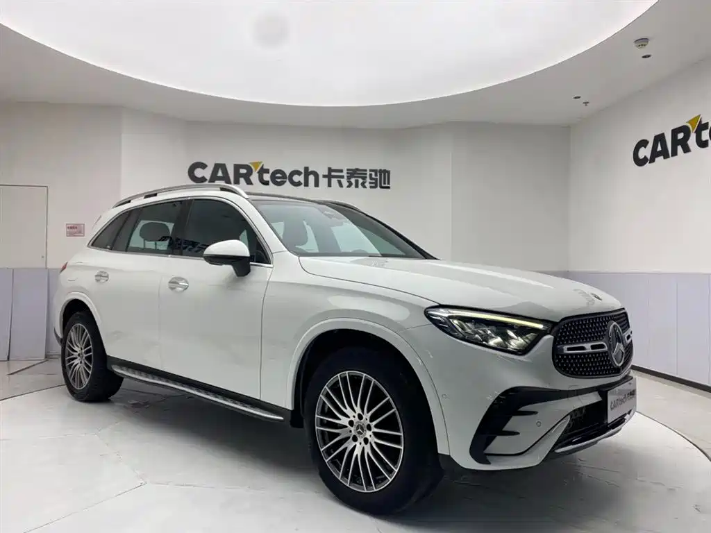 Mercedes-Benz GLC 2023