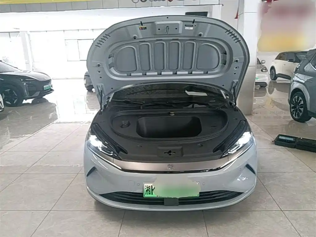 BYD Qin L 2025 — фото 20