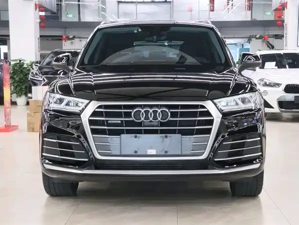 Audi Q5L 2020
