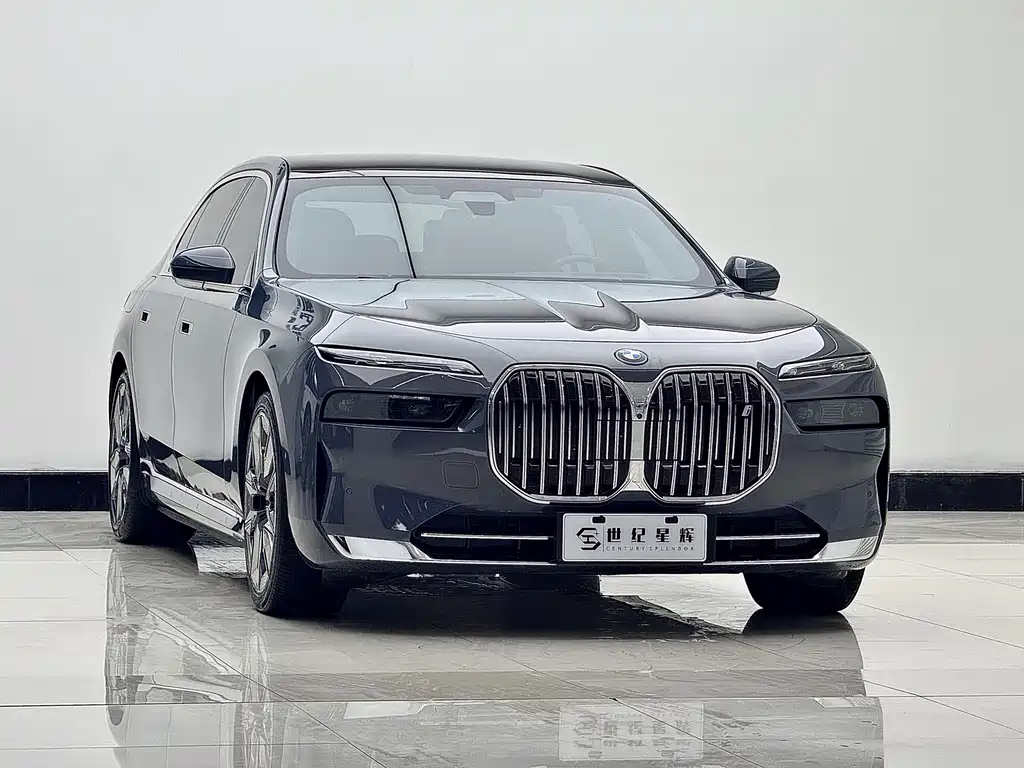 BMW i7 2023 — фото 4