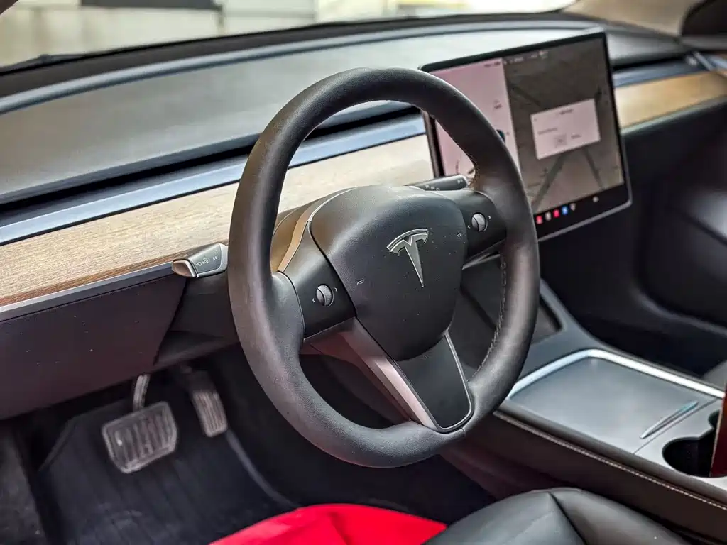 Tesla Model 3 2021 — фото 4