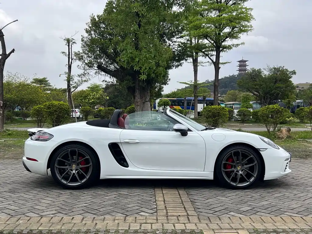 Porsche 718 2018 — фото 15
