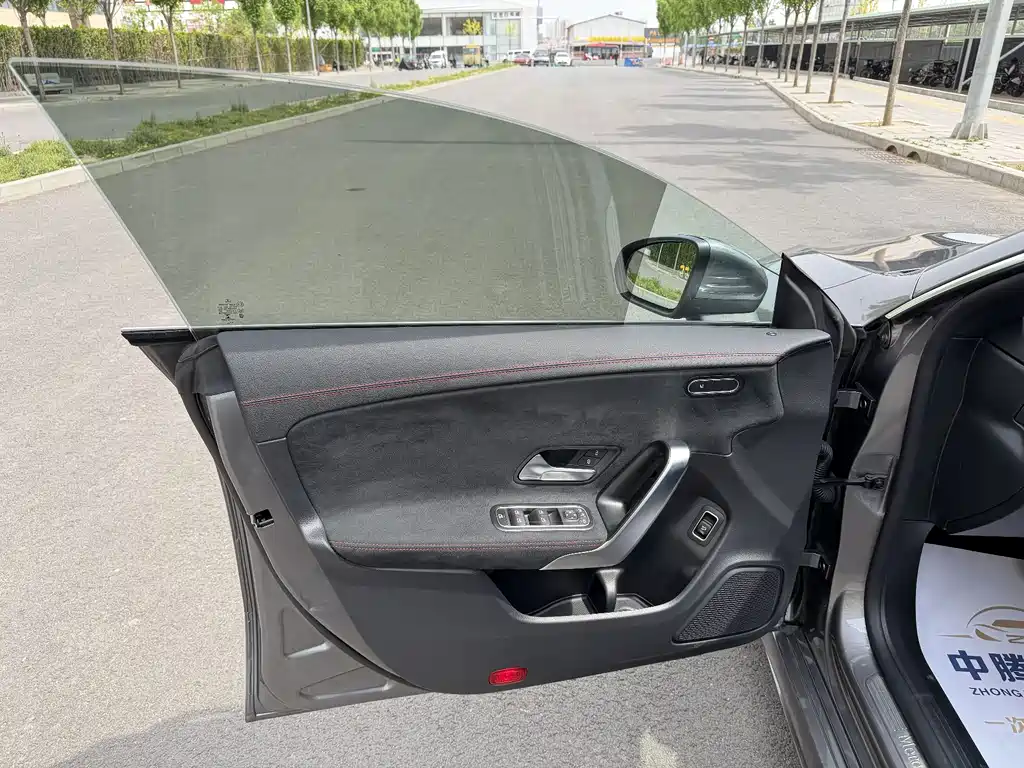 Mercedes-Benz CLA 2023 — фото 8
